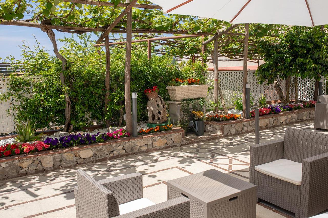 Il Cortiletto Villa อาเจโรลา ภายนอก รูปภาพ